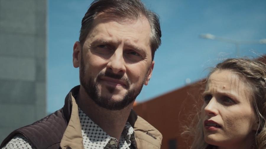 Į „Rimtų reikalų“ filmavimo aikštelę sugrįžęs M. Vaitiekūnas apie asmeninį gyvenimą: „Myliu, kvėpuoju, stebiu, klausau, miegu, liūdžiu, džiaugiuosi, pykstu - gyvenu“
